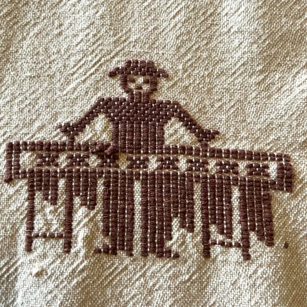 55 X 52 VNTG Hand-Embroidered Santa Fe Folk Art Woven Tablecloth Multifunctional